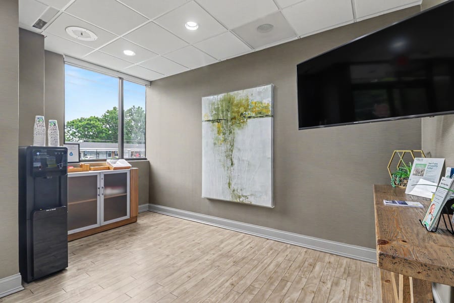 A comfortable patient waiting area at Progressive Medical Center in Atlanta